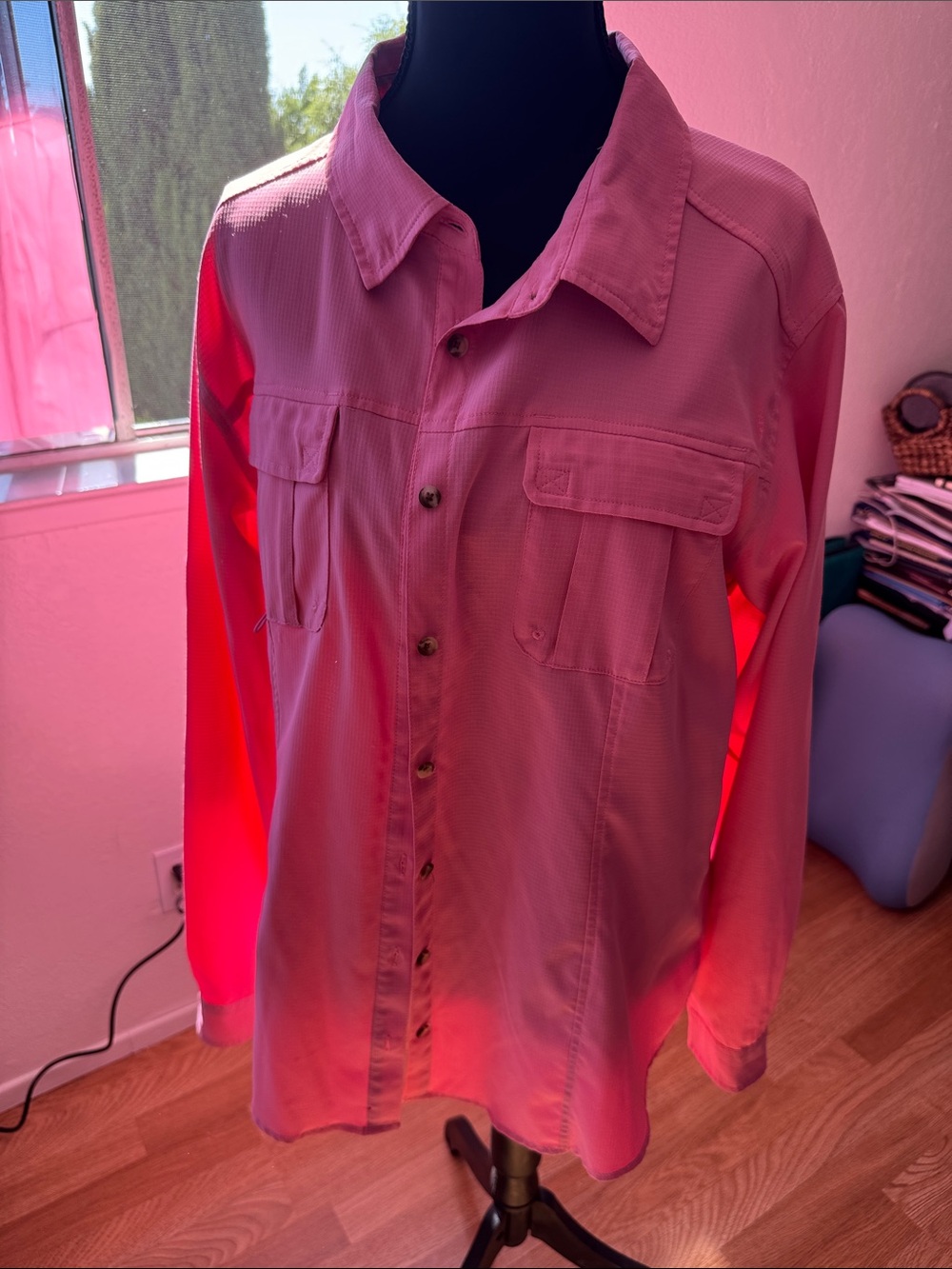 Pink Button-Up Shirt with Front Flap Pockets, size Xl